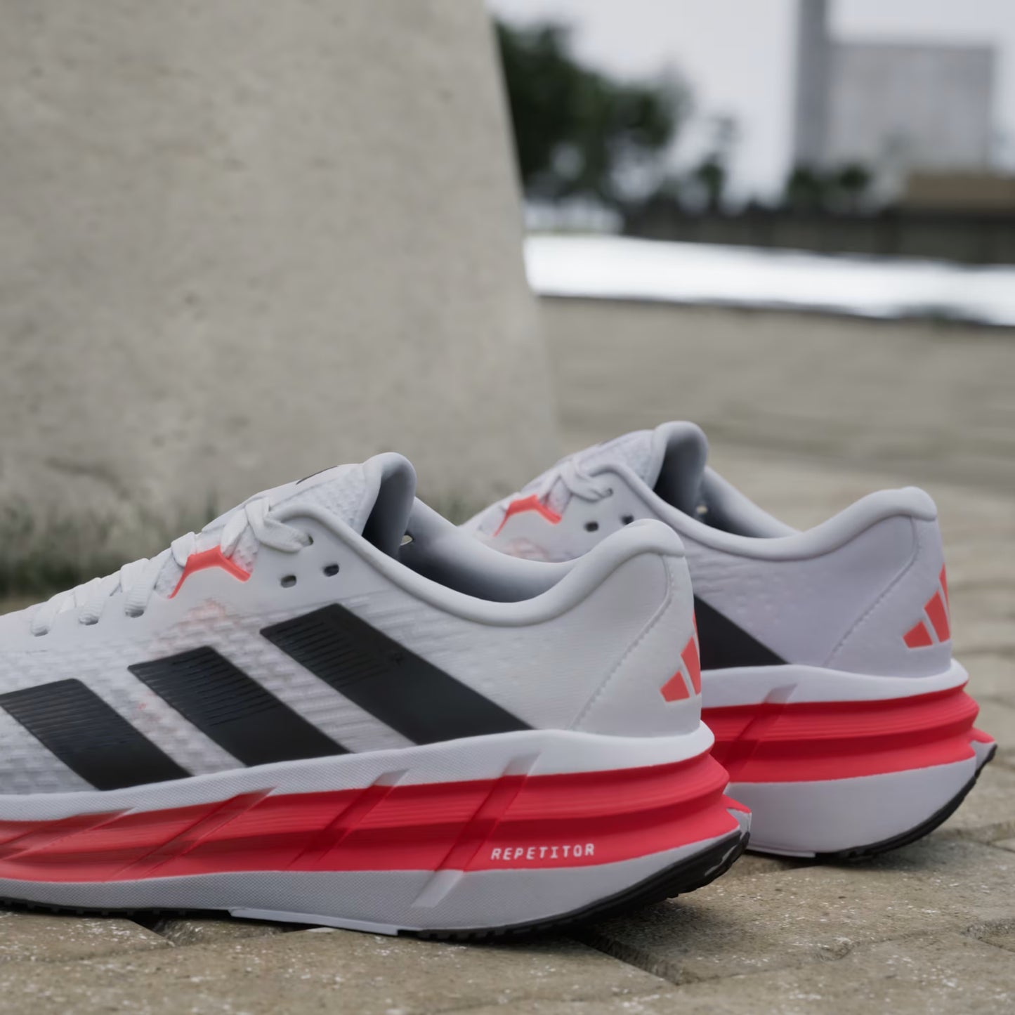 ADIDAS ADISTAR 4 - COMPRA 1 LLEVA 2 + Envío Gratis